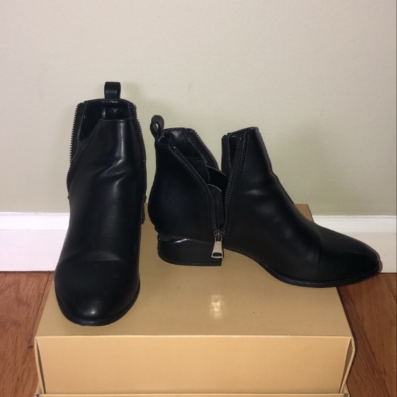 Black ankle boots - Picture 2 of 4